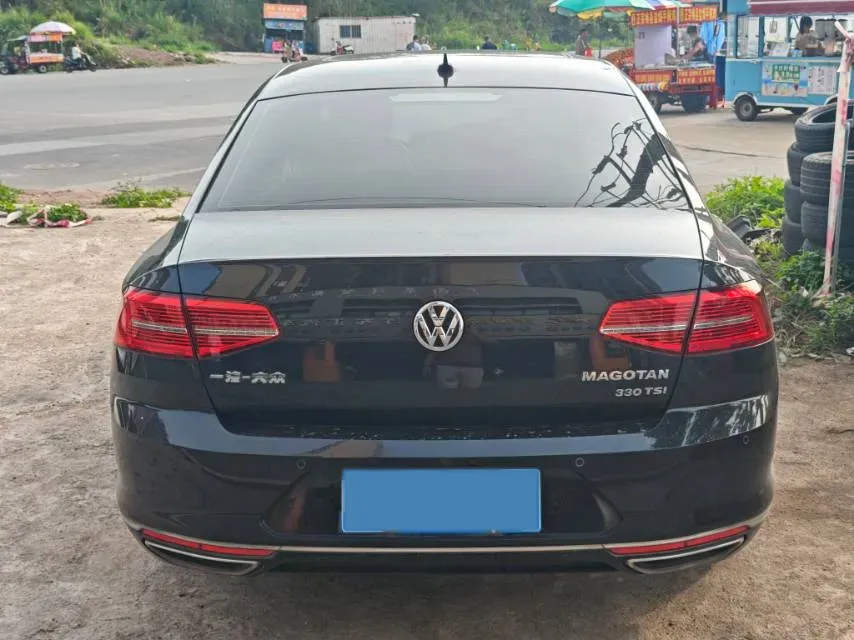 2019 Volkswagen Magotan 2.0T 186HP L4 7DCT,autocango,china used car exporter,china ev exporter,chinese used car exporter,chinese used ev exporter