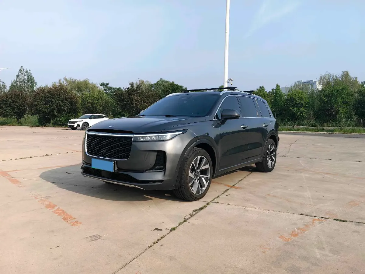 2021 Li ONE Range Extended 131HP REEV 40.5KWH,autocango,china used car exporter,china ev exporter,chinese used car exporter,chinese used ev exporter