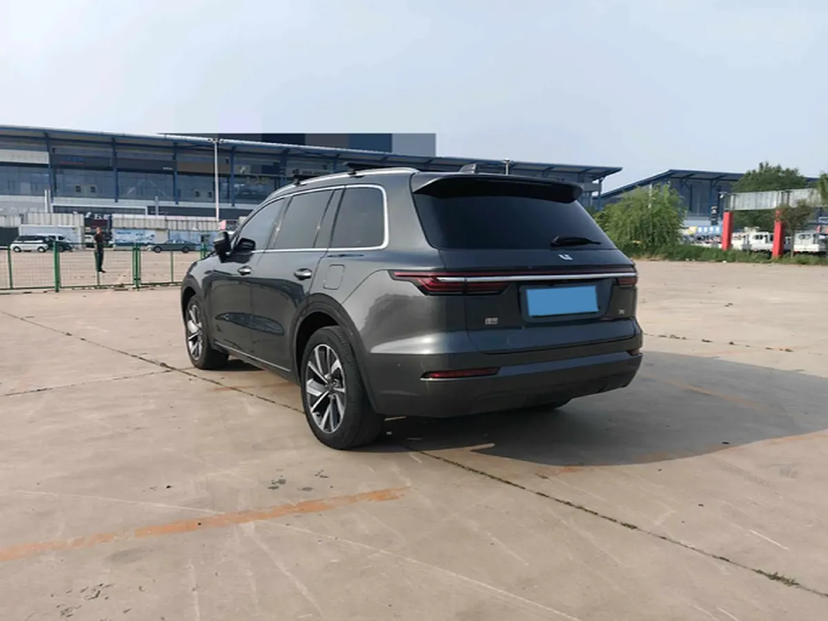2021 Li ONE Range Extended 131HP REEV 40.5KWH,autocango,china used car exporter,china ev exporter,chinese used car exporter,chinese used ev exporter
