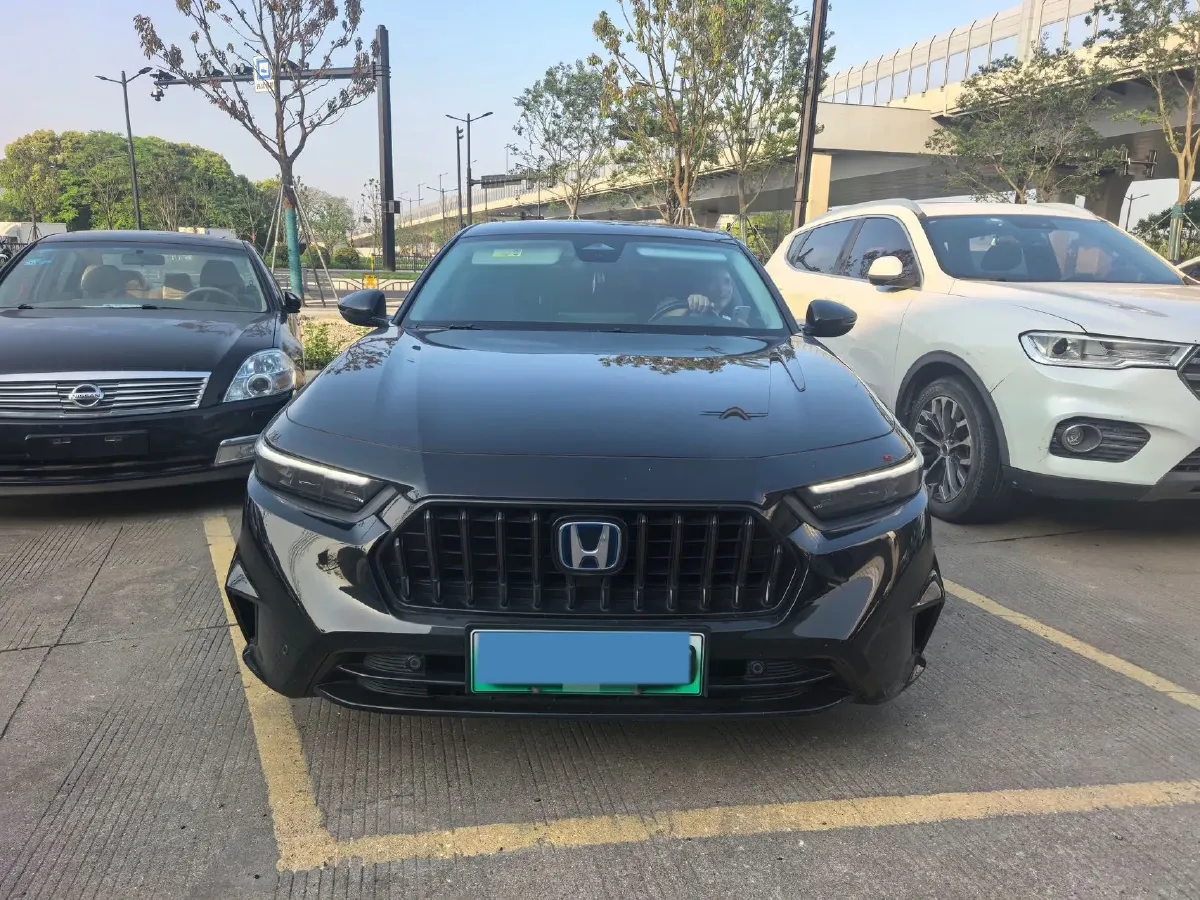 2023 Honda Inspire 2.0L 148HP L4 E-CVT PHEV,autocango,china used car exporter,china ev exporter,chinese used car exporter,chinese used ev exporter