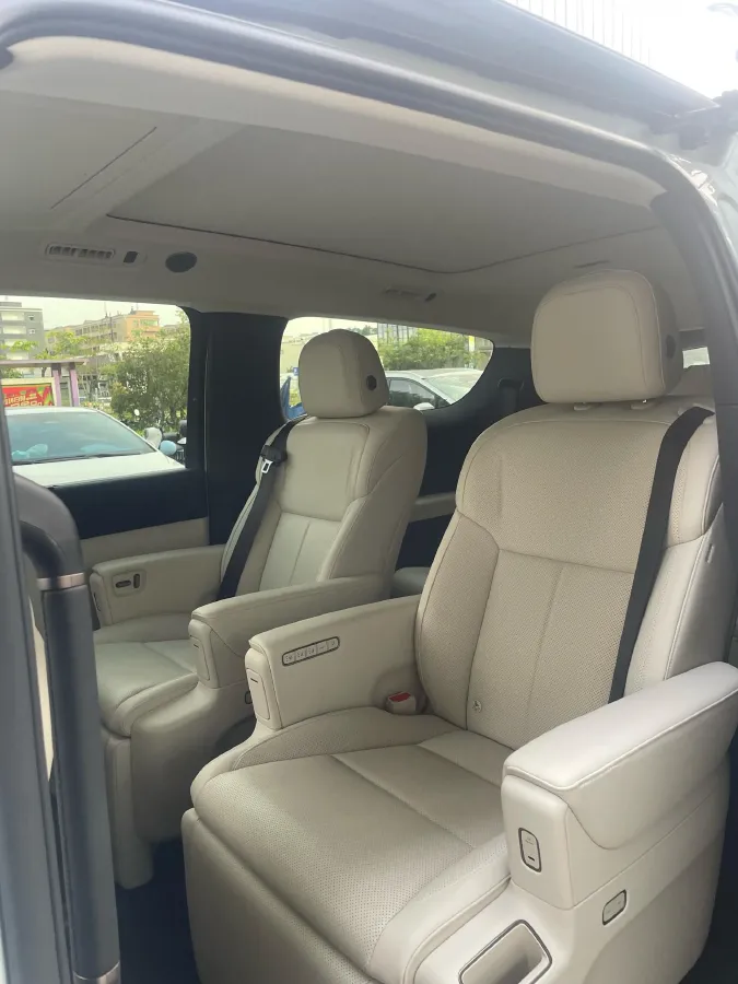 2025 Li MEGA BEV,autocango,china used car exporter,china ev exporter,chinese used car exporter,chinese used ev exporter