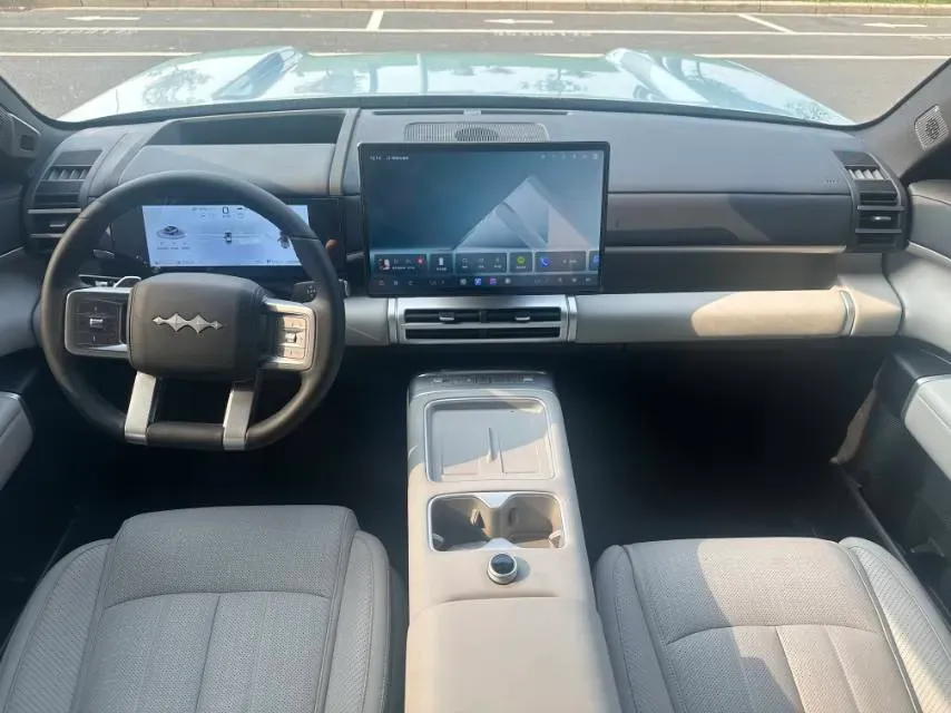 2025 FangChengBao Tai 7 1.5T 156HP L4 E-CVT PHEV,autocango,china used car exporter,china ev exporter,chinese used car exporter,chinese used ev exporter