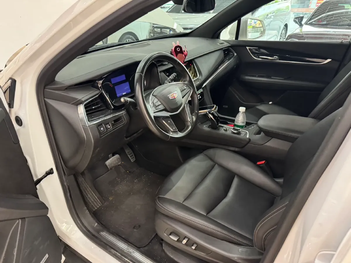 2023 Cadillac XT5 2.0T 237HP L4 9AT,autocango,china used car exporter,china ev exporter,chinese used car exporter,chinese used ev exporter