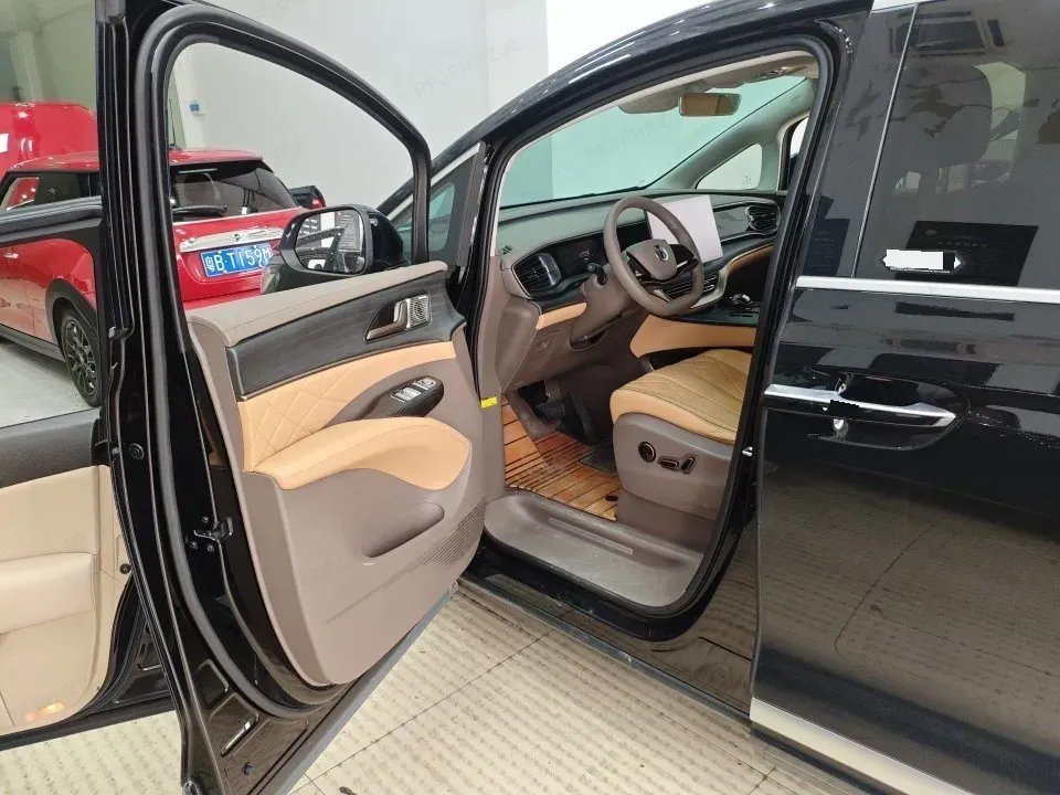 2022 Mercedes-Benz GLC Class 2.0T 197HP L4 9AT,autocango,china used car exporter,china ev exporter,chinese used car exporter,chinese used ev exporter