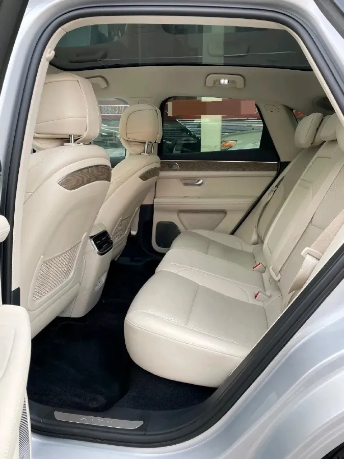 2022 AITO AITO M5 Range Extended 125HP REEV 40KWH,autocango,china used car exporter,china ev exporter,chinese used car exporter,chinese used ev exporter