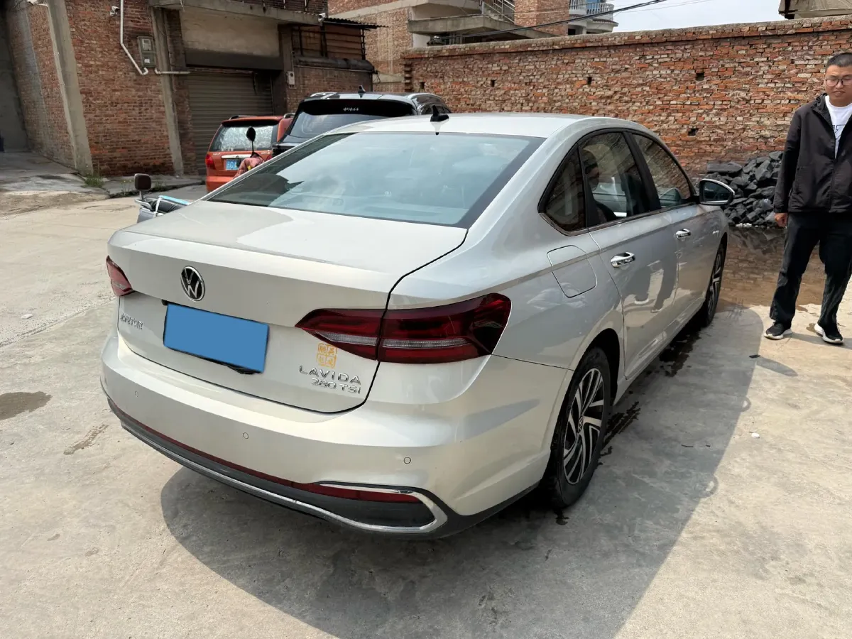 2023 Volkswagen Lavida 1.4T 150HP L4 7DCT,autocango,china used car exporter,china ev exporter,chinese used car exporter,chinese used ev exporter