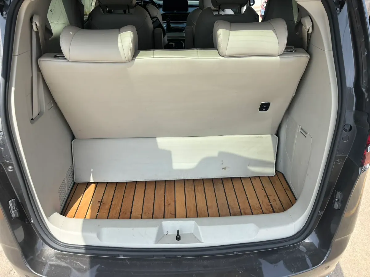 2021 Buick GL8 2.0T 237HP L4 9AT,autocango,china used car exporter,china ev exporter,chinese used car exporter,chinese used ev exporter