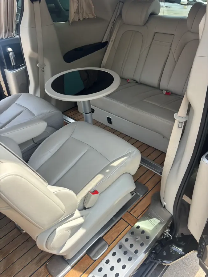 2021 Buick GL8 2.0T 237HP L4 9AT,autocango,china used car exporter,china ev exporter,chinese used car exporter,chinese used ev exporter