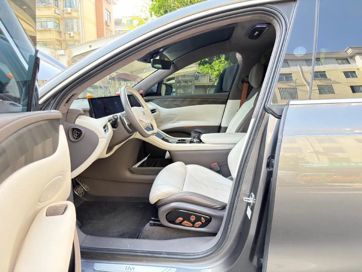 2023 IM LS7 BEV 100KWH,autocango,china used car exporter,china ev exporter,chinese used car exporter,chinese used ev exporter