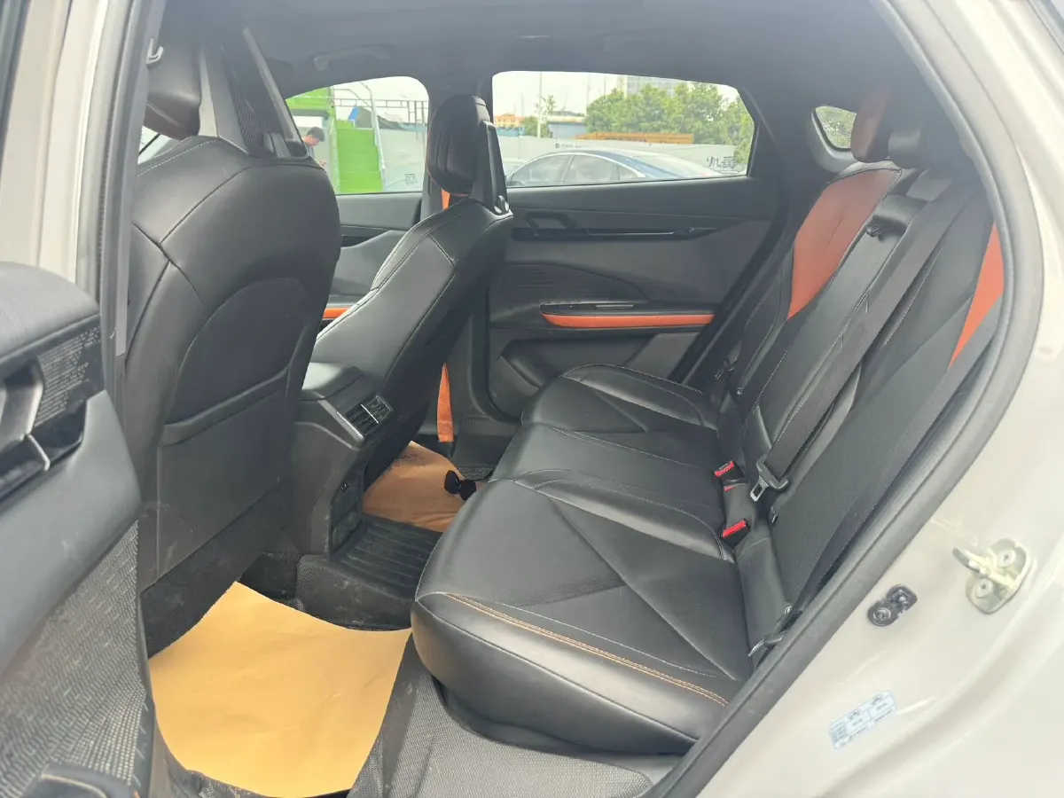 2022 ChangAn UNI-V 1.5T 188HP L4 7DCT,autocango,china used car exporter,china ev exporter,chinese used car exporter,chinese used ev exporter