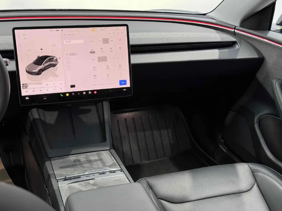 2025 Tesla Model 3 BEV 62.5KWH,autocango,china used car exporter,china ev exporter,chinese used car exporter,chinese used ev exporter