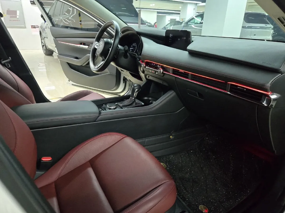 2023 Mazda 3 Axela 2.0L 158HP L4 6AT,autocango,china used car exporter,china ev exporter,chinese used car exporter,chinese used ev exporter