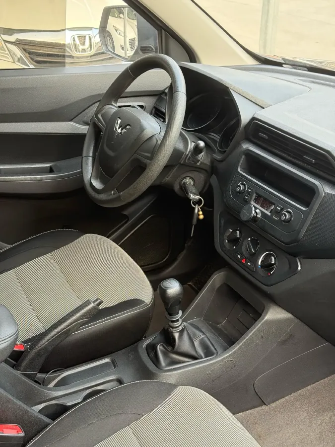 2019 WuLing HongGuang 1.5L 99HP L4 6MT,autocango,china used car exporter,china ev exporter,chinese used car exporter,chinese used ev exporter