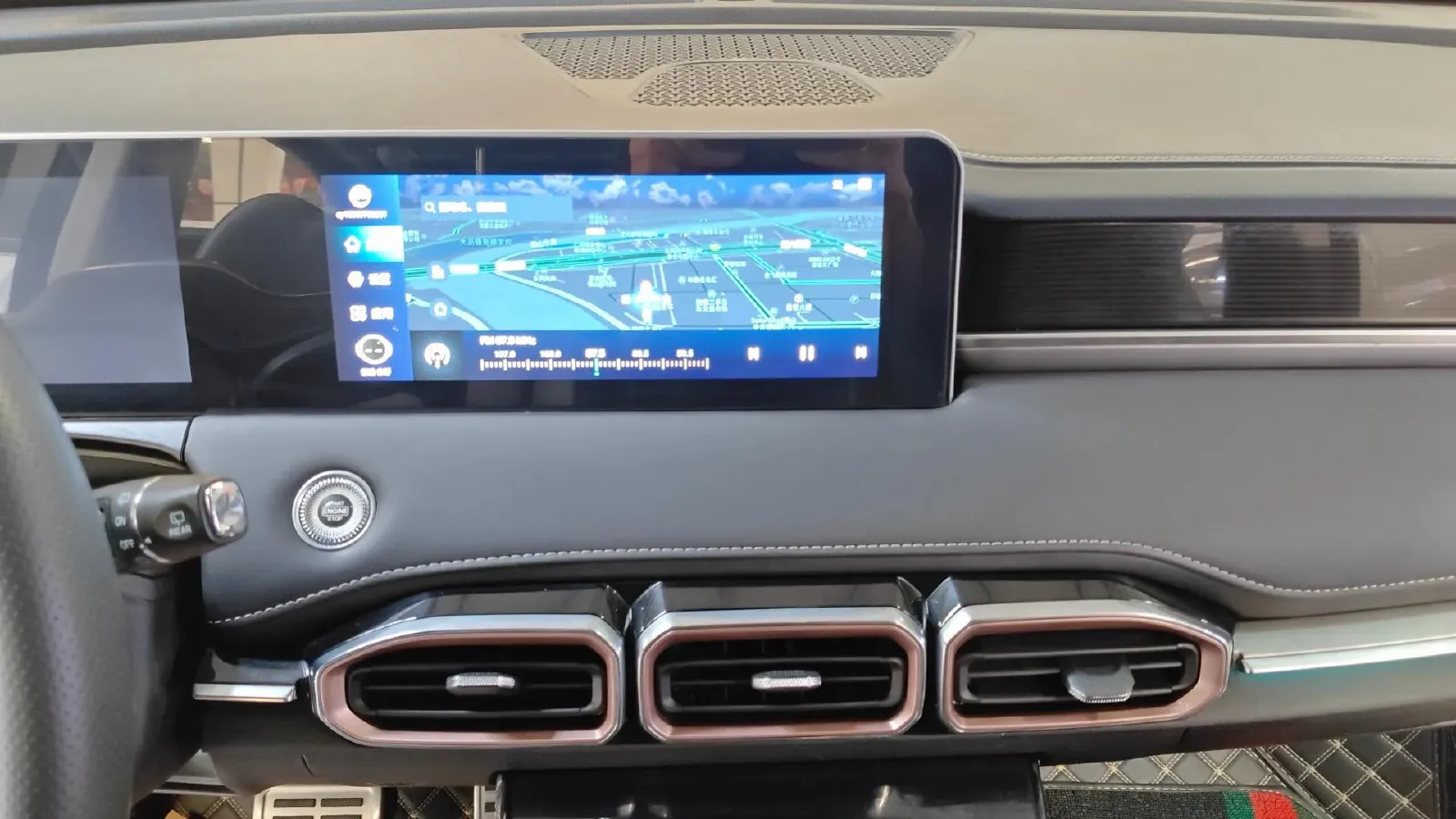 2021 Jetour X70 Plus 1.6T 197HP L4 7DCT,autocango,china used car exporter,china ev exporter,chinese used car exporter,chinese used ev exporter