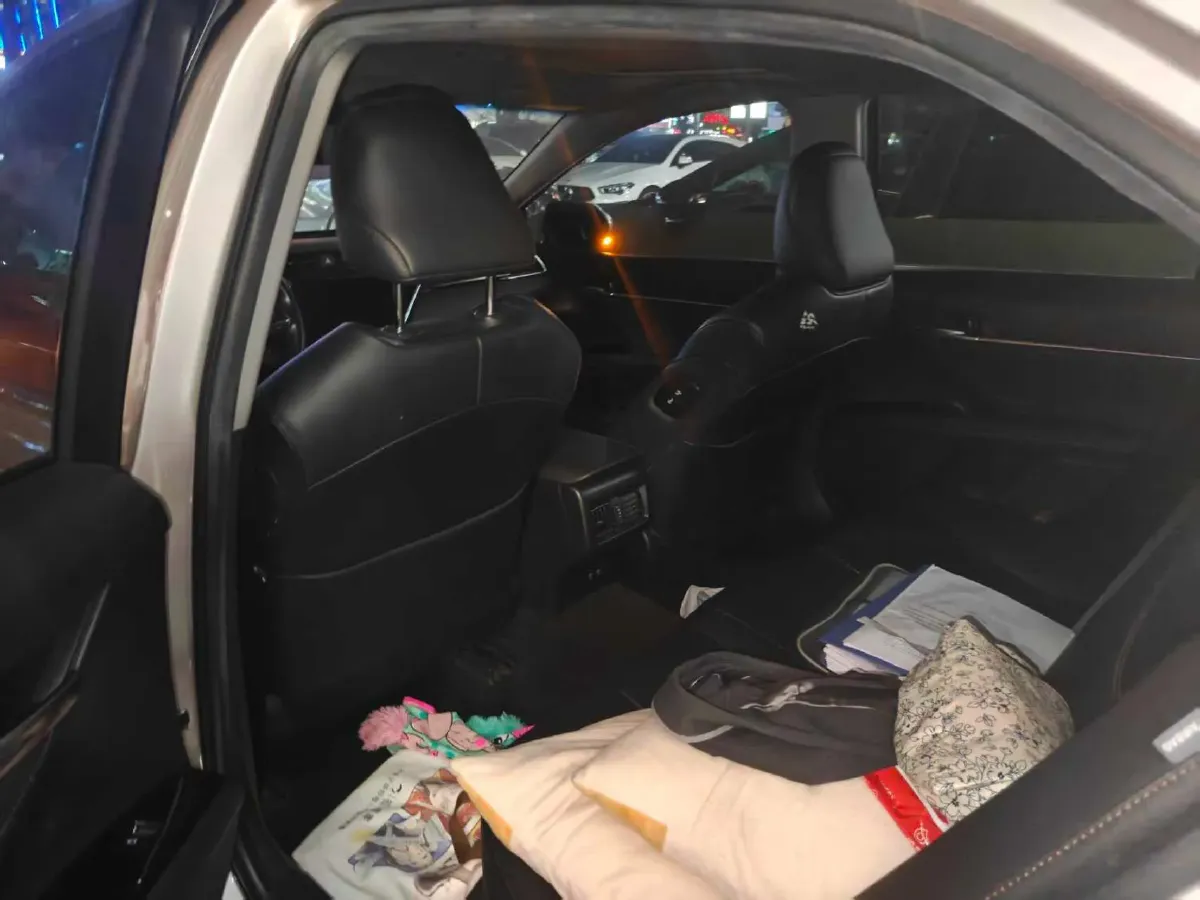 2019 Toyota Camry 2.0L 178HP L4 CVT,autocango,china used car exporter,china ev exporter,chinese used car exporter,chinese used ev exporter