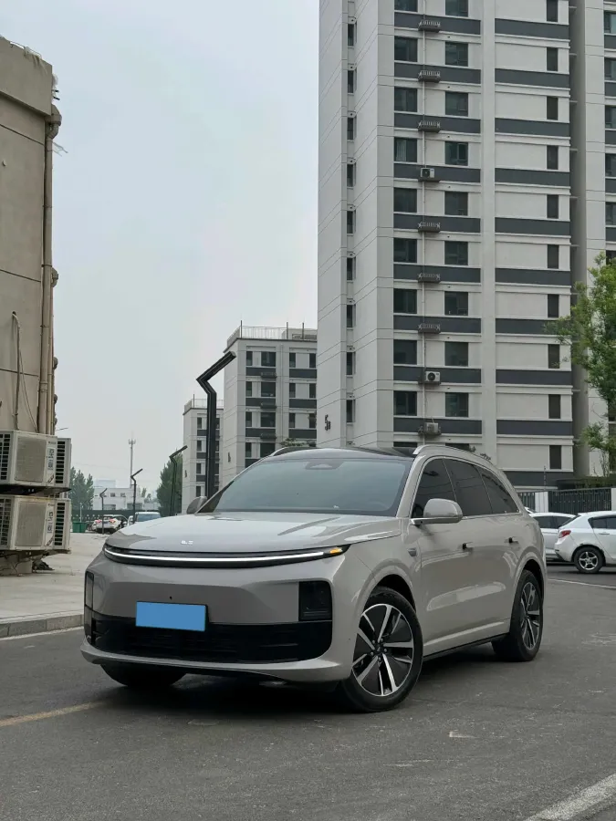 2024 Li L6 Range Extended 154HP L4 REEV 36.8KWH,autocango,china used car exporter,china ev exporter,chinese used car exporter,chinese used ev exporter