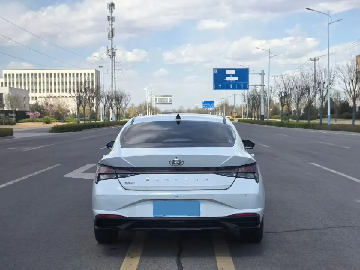 2022 Hyundai Elantra 1.5L 115HP L4 CVT,autocango,china used car exporter,china ev exporter,chinese used car exporter,chinese used ev exporter