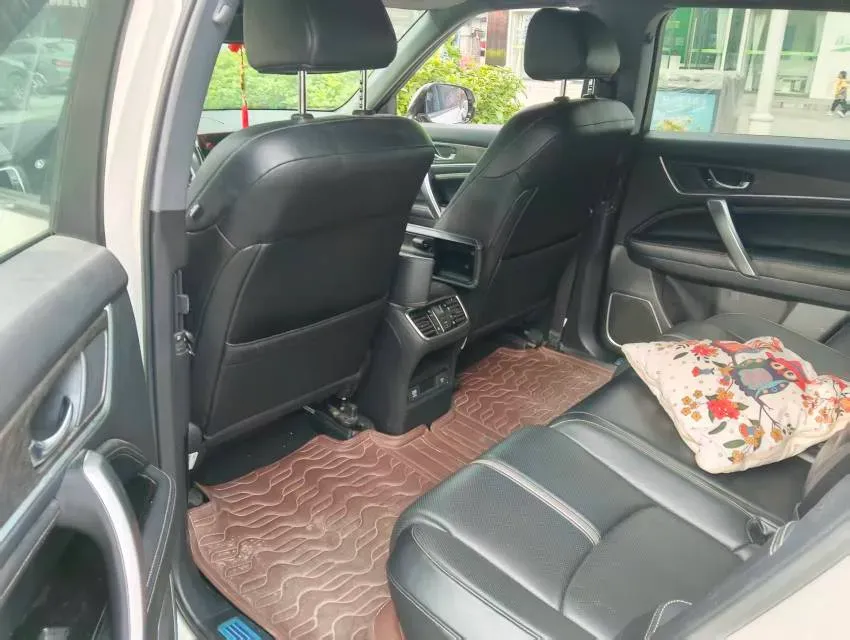 2020 Honda UR-V 2.0T 272HP L4 9AT,autocango,china used car exporter,china ev exporter,chinese used car exporter,chinese used ev exporter