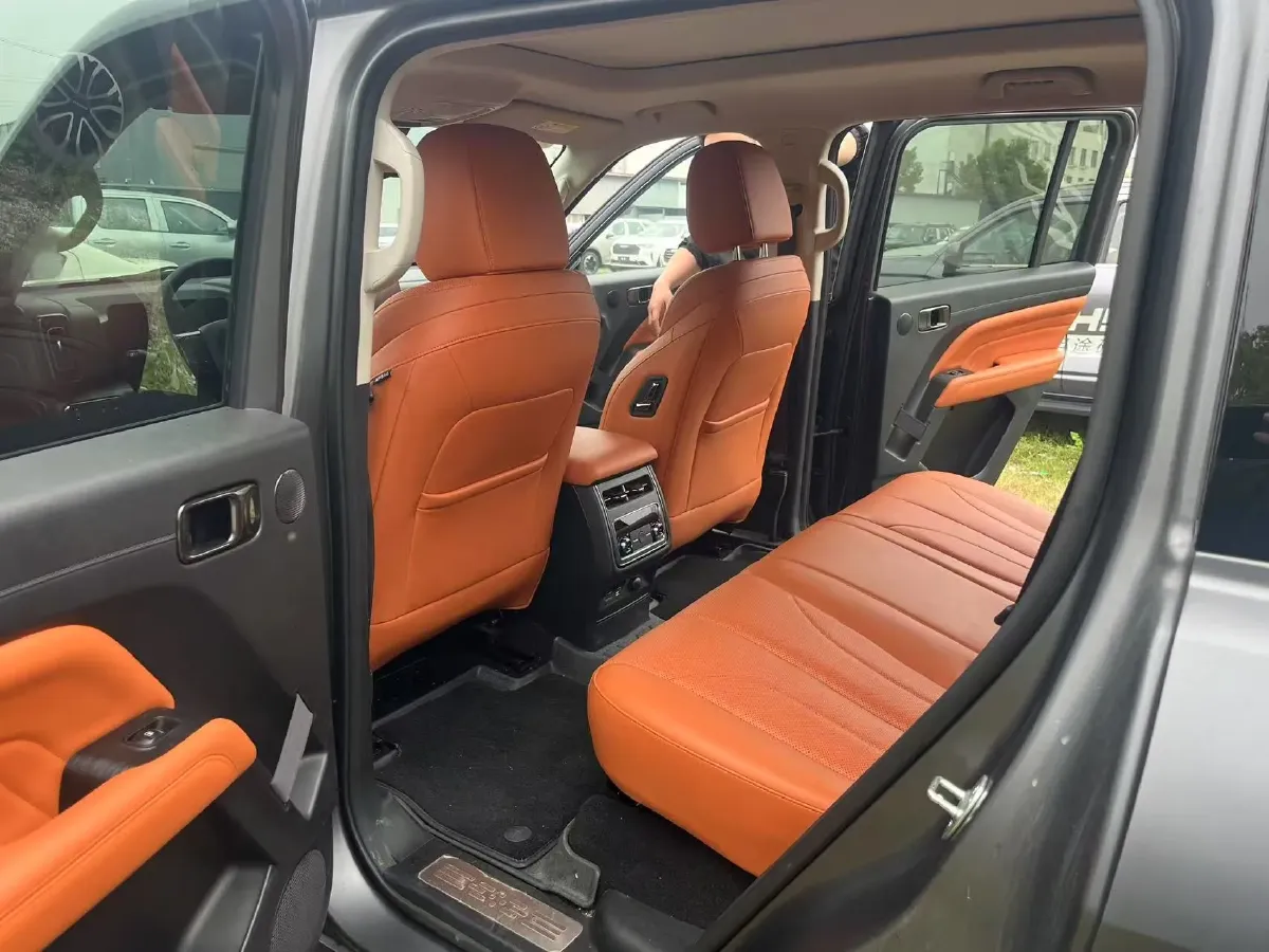 2024 Haval H9 2.0T 224HP L4 8AT,autocango,china used car exporter,china ev exporter,chinese used car exporter,chinese used ev exporter