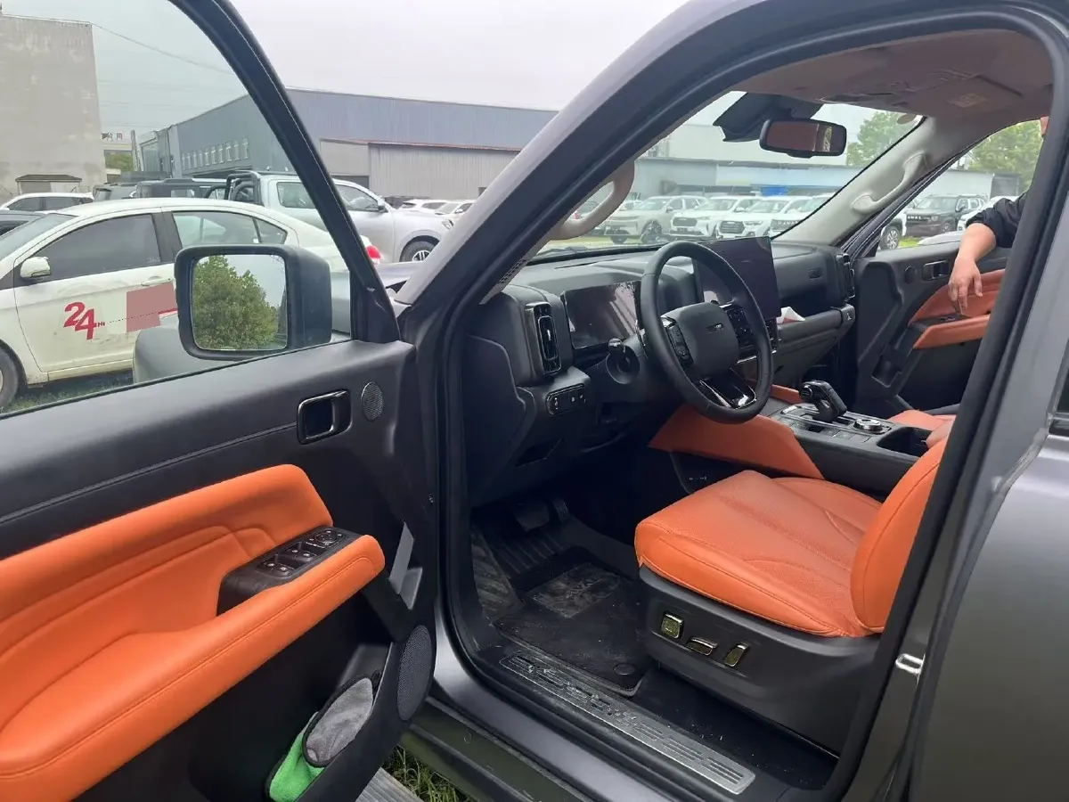 2024 Haval H9 2.0T 224HP L4 8AT,autocango,china used car exporter,china ev exporter,chinese used car exporter,chinese used ev exporter