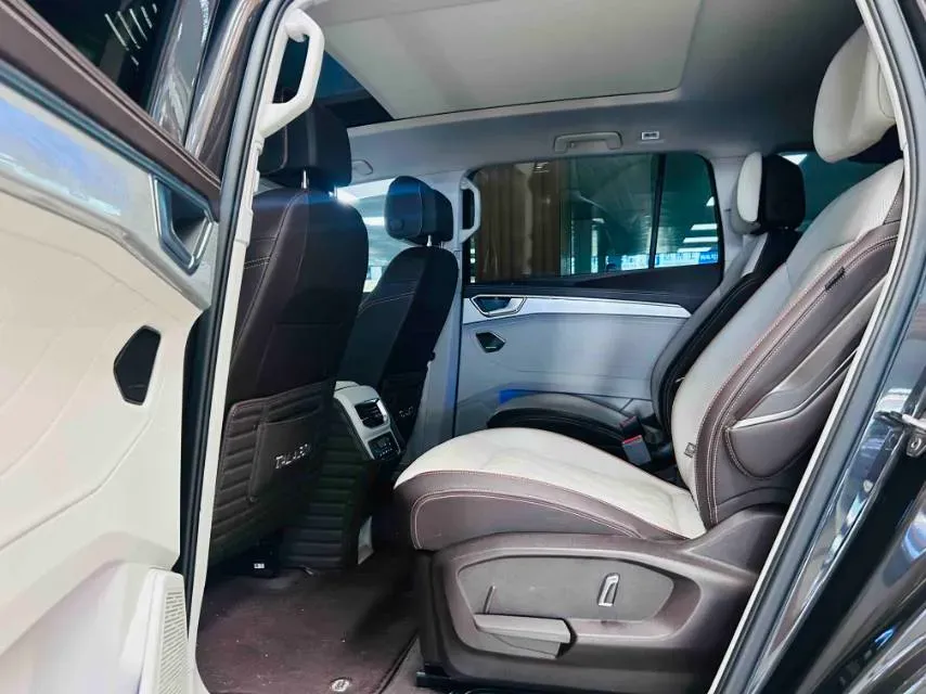 2023 Volkswagen Talagon 2.5T 299HP V6 7DCT,autocango,china used car exporter,china ev exporter,chinese used car exporter,chinese used ev exporter
