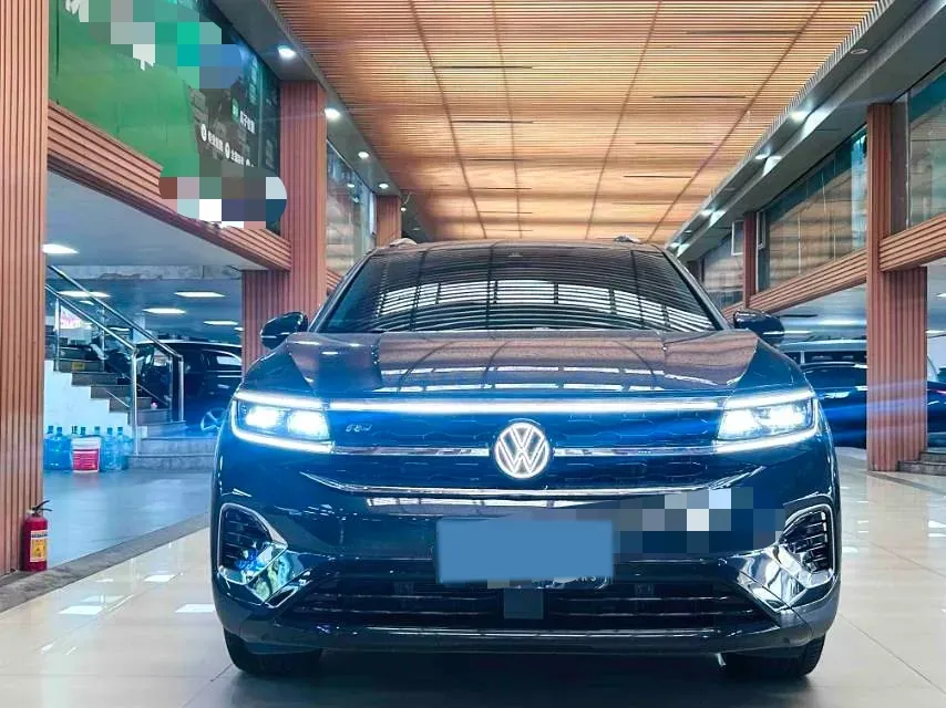 2023 Volkswagen Talagon 2.5T 299HP V6 7DCT,autocango,china used car exporter,china ev exporter,chinese used car exporter,chinese used ev exporter