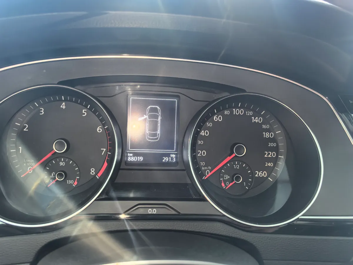 2019 Volkswagen Magotan 2.0T 186HP L4 7DCT,autocango,china used car exporter,china ev exporter,chinese used car exporter,chinese used ev exporter