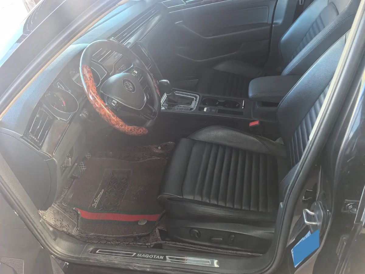 2019 Volkswagen Magotan 2.0T 186HP L4 7DCT,autocango,china used car exporter,china ev exporter,chinese used car exporter,chinese used ev exporter