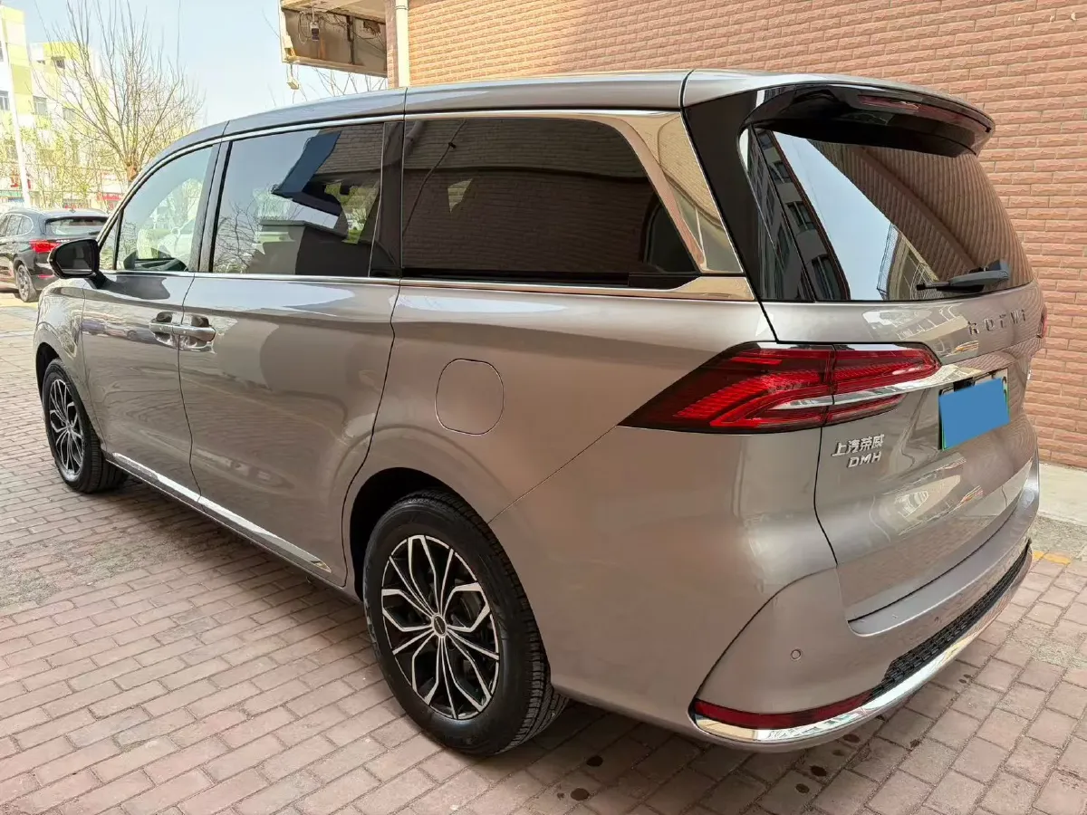 2025 Roewe iMAX8 1.5T 150HP L4 1DHT PHEV 24.7KWH,autocango,china used car exporter,china ev exporter,chinese used car exporter,chinese used ev exporter