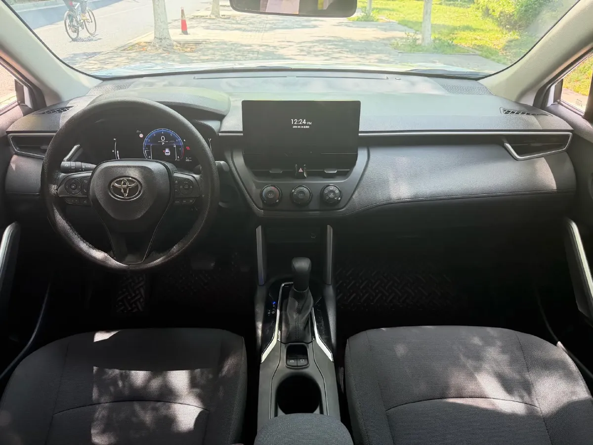 2024 Toyota Corolla 1.2T 116HP L4 CVT,autocango,china used car exporter,china ev exporter,chinese used car exporter,chinese used ev exporter