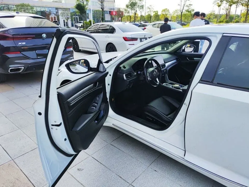 2022 Honda Accord 2.0L 146HP L4 E-CVT Hybrid,autocango,china used car exporter,china ev exporter,chinese used car exporter,chinese used ev exporter
