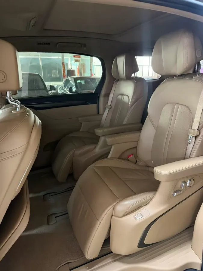 2020 Buick GL8 2.0T 237HP L4 9AT,autocango,china used car exporter,china ev exporter,chinese used car exporter,chinese used ev exporter