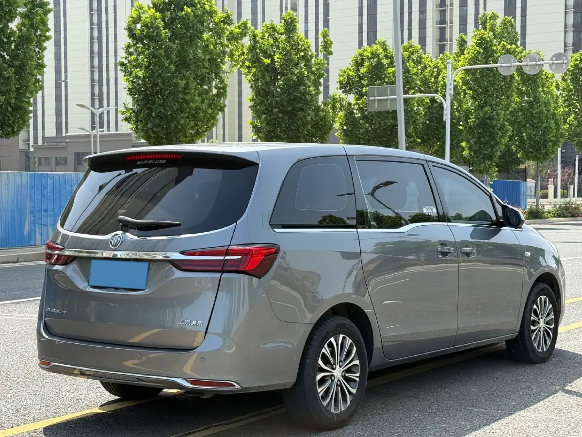 2021 Buick GL8 2.0T 237HP L4 9AT,autocango,china used car exporter,china ev exporter,chinese used car exporter,chinese used ev exporter