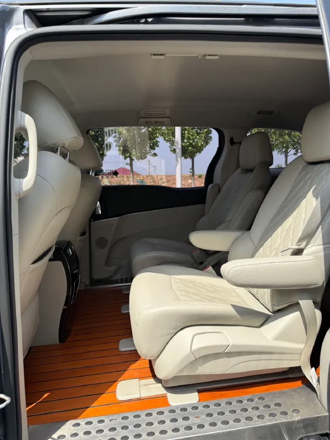 2021 Buick GL8 2.0T 237HP L4 9AT,autocango,china used car exporter,china ev exporter,chinese used car exporter,chinese used ev exporter