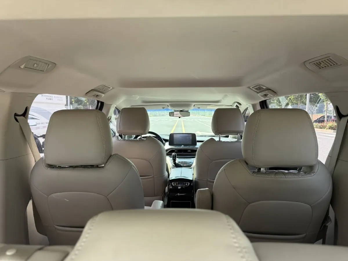 2021 Buick GL8 2.0T 237HP L4 9AT,autocango,china used car exporter,china ev exporter,chinese used car exporter,chinese used ev exporter