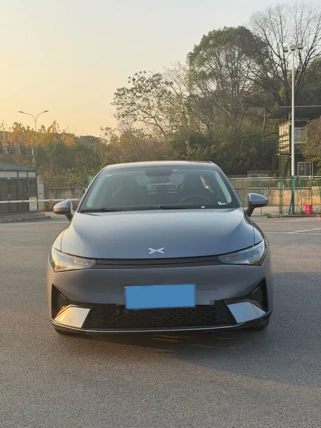 2024 Xpeng P5 BEV 55.4KWH,autocango,china used car exporter,china ev exporter,chinese used car exporter,chinese used ev exporter