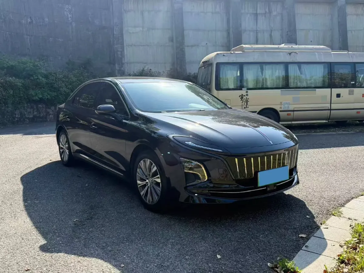 2022 HongQi E-QM5 BEV 54KWH,autocango,china used car exporter,china ev exporter,chinese used car exporter,chinese used ev exporter
