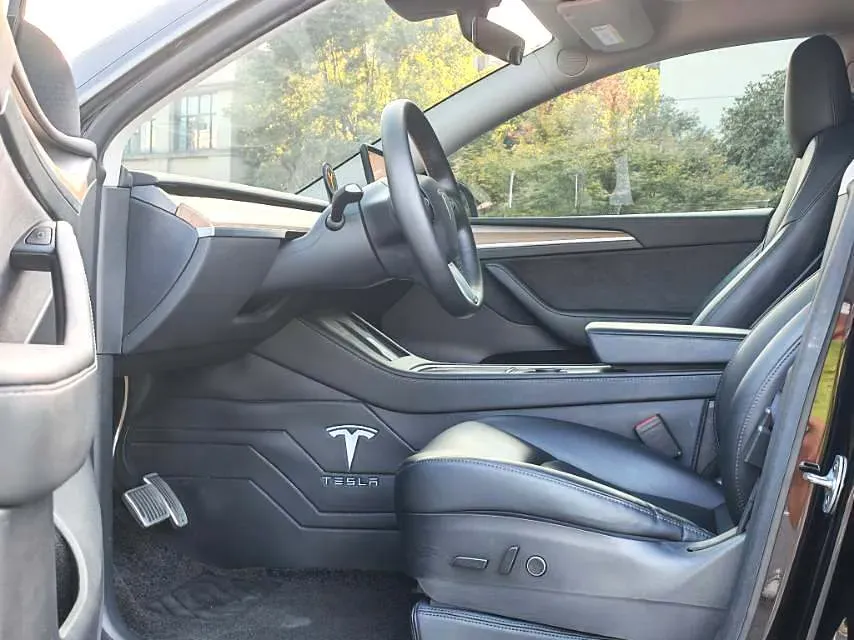 2022 Tesla Model Y BEV 60KWH,autocango,china used car exporter,china ev exporter,chinese used car exporter,chinese used ev exporter