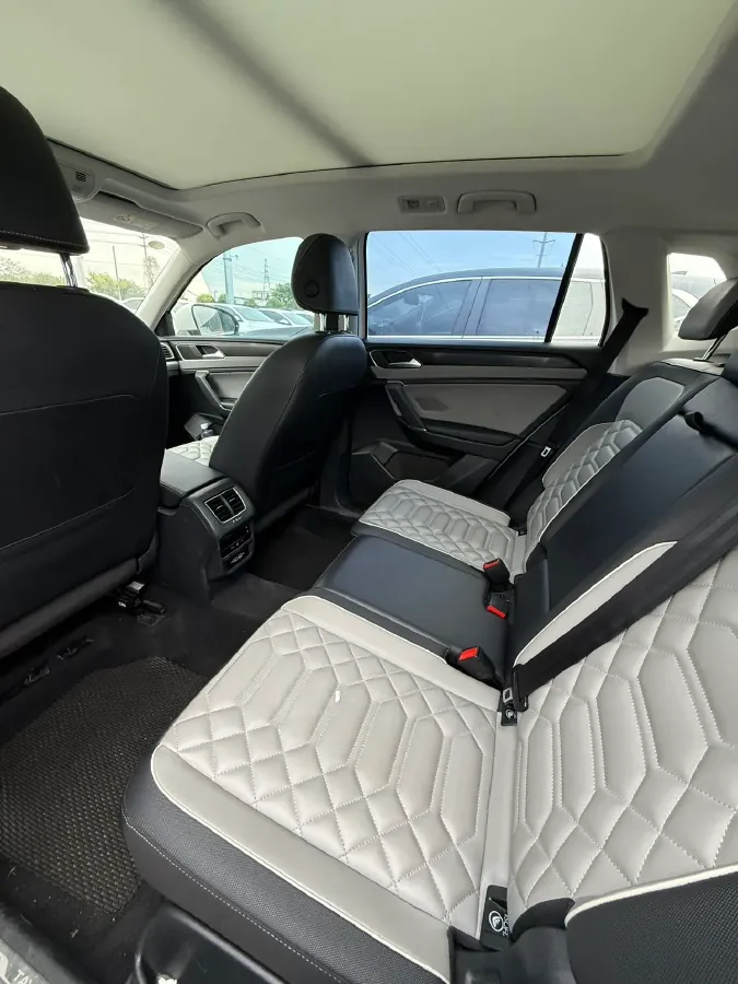 2023 Volkswagen Tayron 2.0T 186HP L4 7DCT,autocango,china used car exporter,china ev exporter,chinese used car exporter,chinese used ev exporter