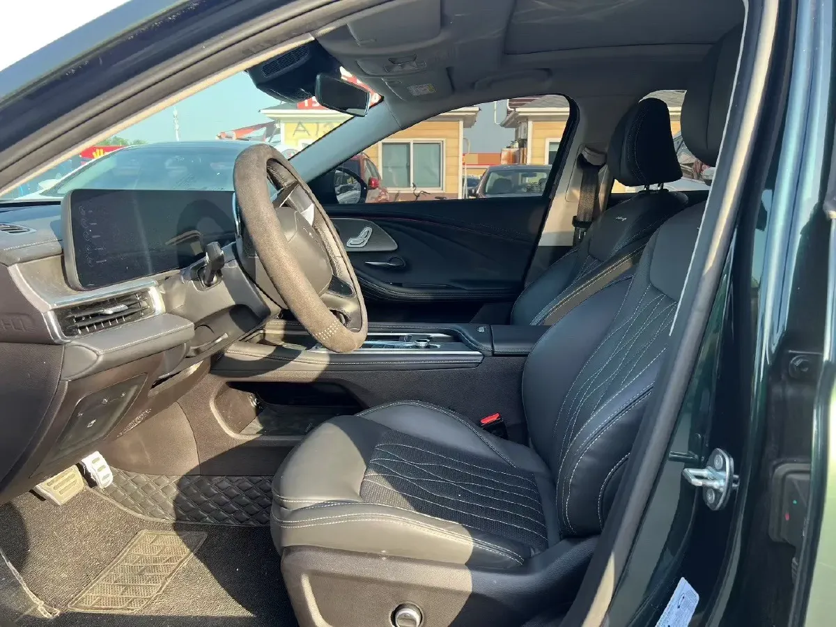 2023 Chery Arrizo 8 2.0T 254HP L4 7DCT,autocango,china used car exporter,china ev exporter,chinese used car exporter,chinese used ev exporter