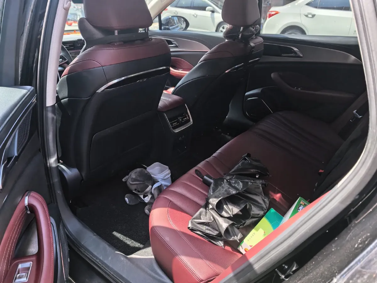 2023 HongQi H5 1.5T 169HP L4 7DCT,autocango,china used car exporter,china ev exporter,chinese used car exporter,chinese used ev exporter