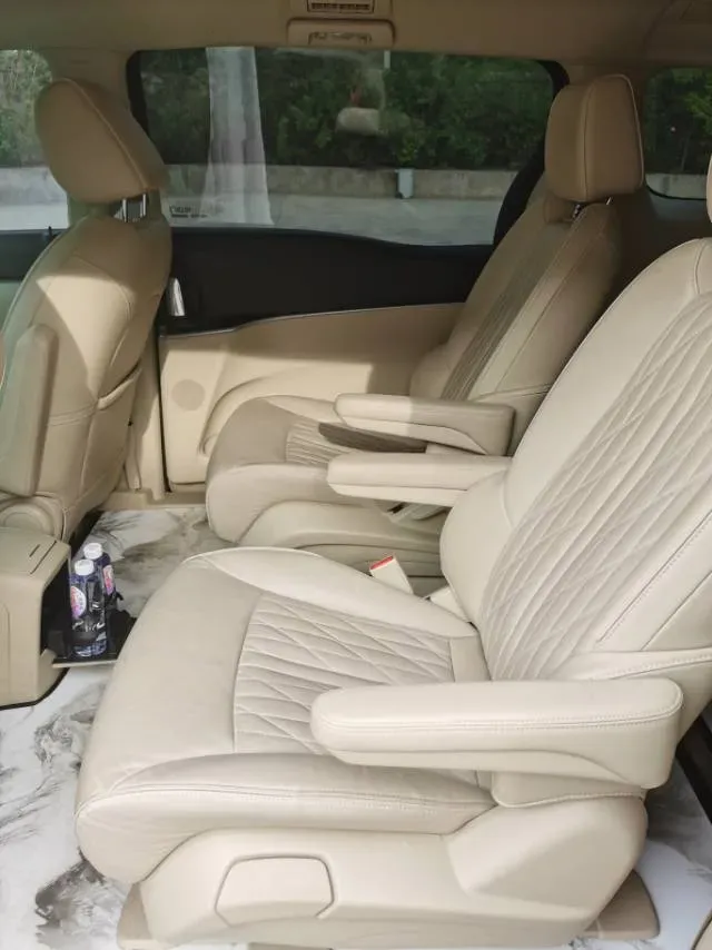 2023 Buick GL8 2.0T 237HP L4 9AT,autocango,china used car exporter,china ev exporter,chinese used car exporter,chinese used ev exporter