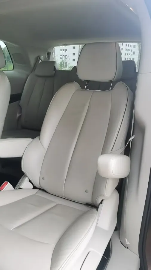 2020 Buick GL8 2.0T 237HP L4 9AT,autocango,china used car exporter,china ev exporter,chinese used car exporter,chinese used ev exporter