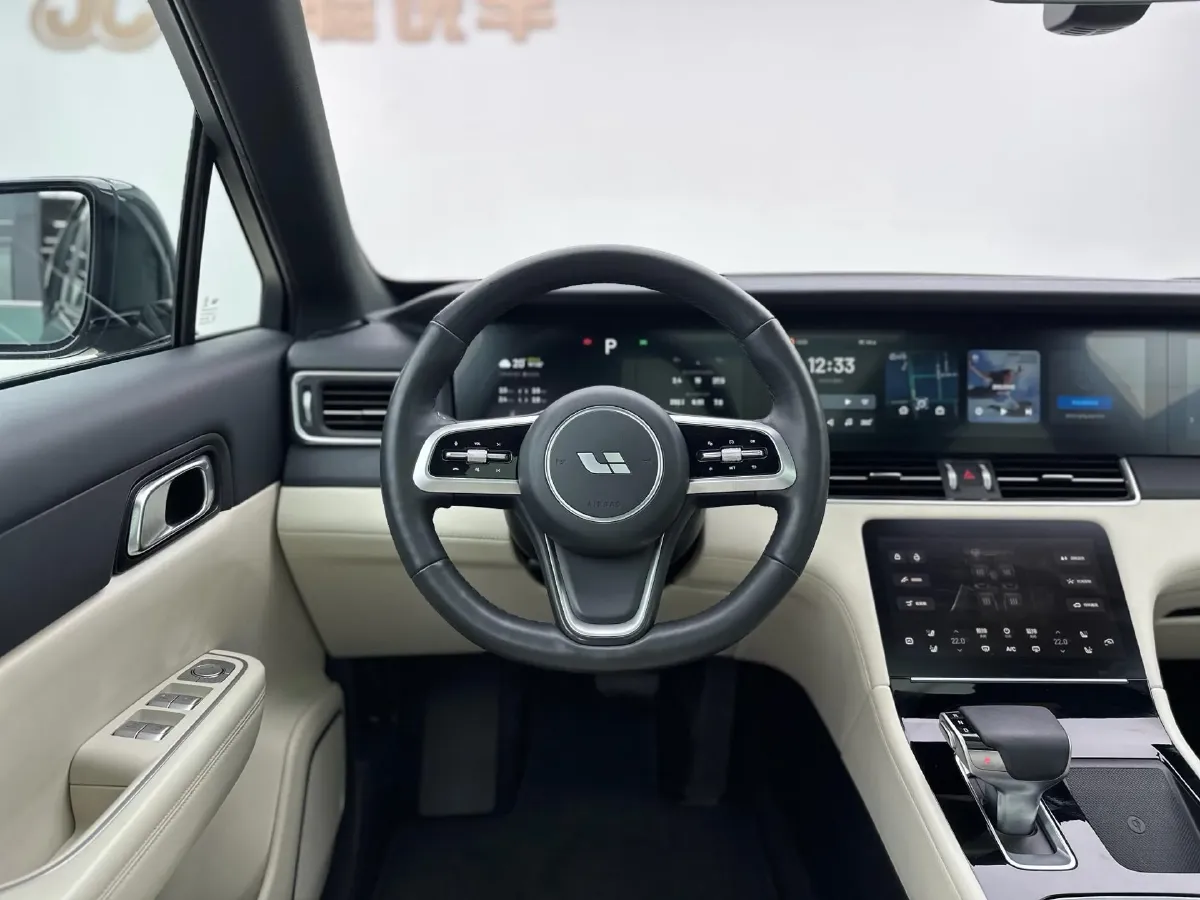2021 Li ONE Range Extended 131HP REEV 40.5KWH,autocango,china used car exporter,china ev exporter,chinese used car exporter,chinese used ev exporter