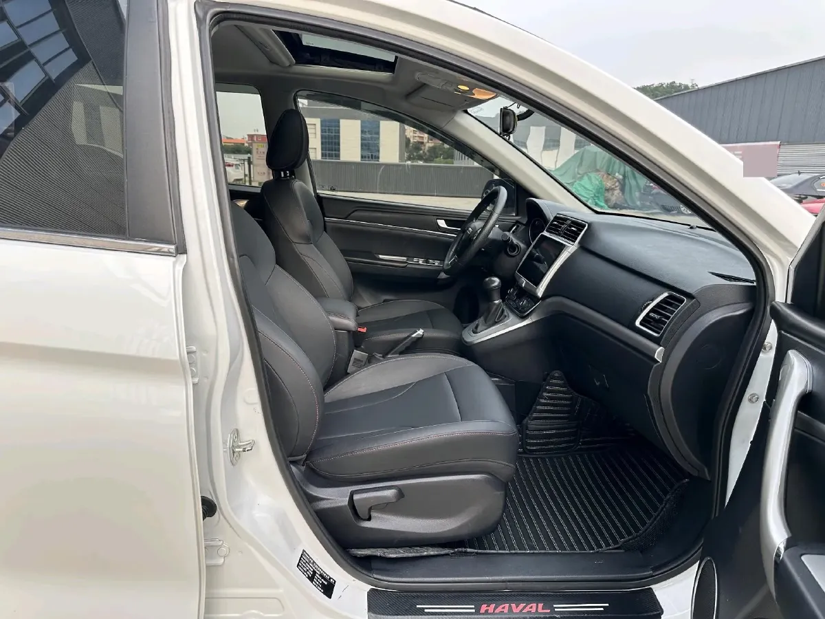2019 Haval M6 1.5T 150HP L4 7DCT,autocango,china used car exporter,china ev exporter,chinese used car exporter,chinese used ev exporter