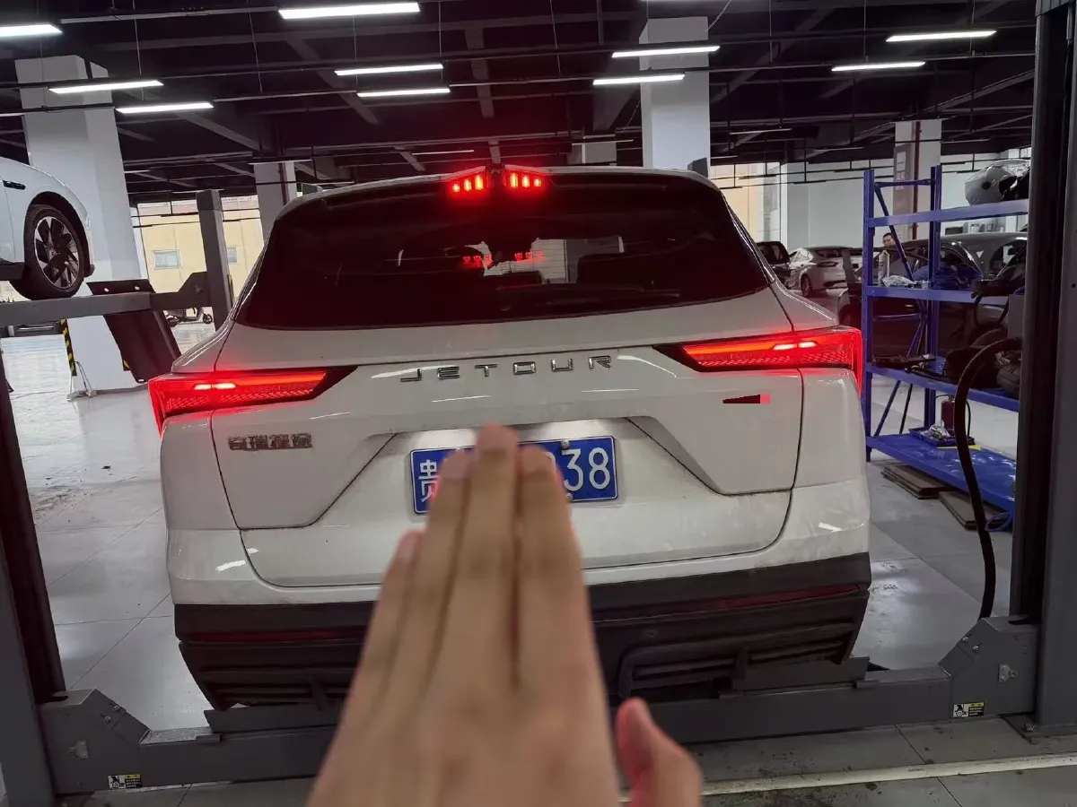 2022 Jetour DASHING 1.6T 197HP L4 7DCT,autocango,china used car exporter,china ev exporter,chinese used car exporter,chinese used ev exporter