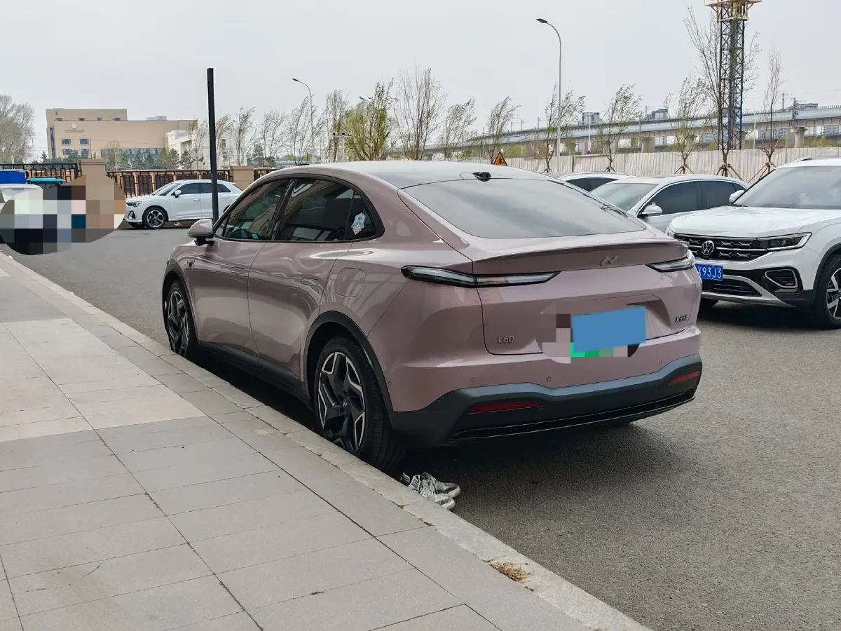 2024 ONVO L60 BEV 60KWH,autocango,china used car exporter,china ev exporter,chinese used car exporter,chinese used ev exporter