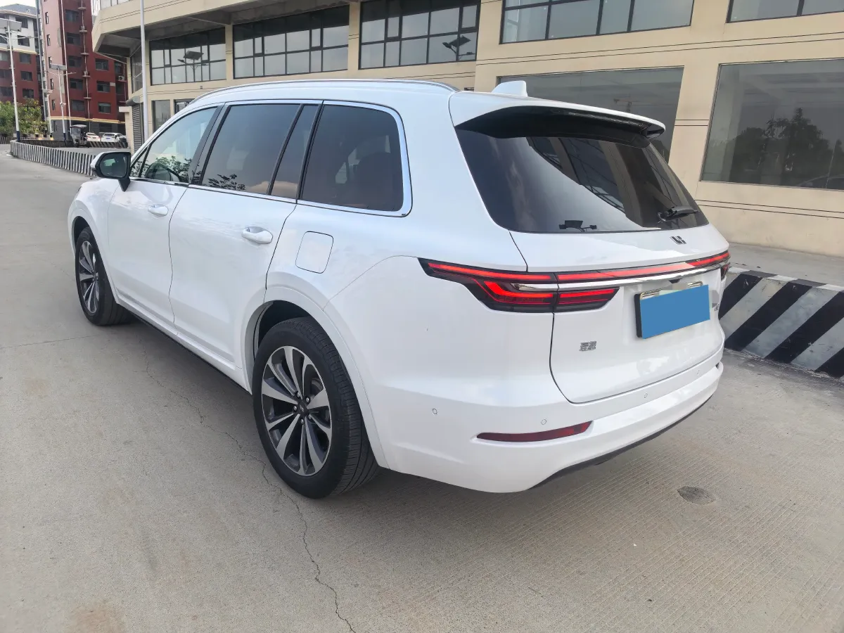 2021 Li ONE Range Extended 131HP REEV 40.5KWH,autocango,china used car exporter,china ev exporter,chinese used car exporter,chinese used ev exporter