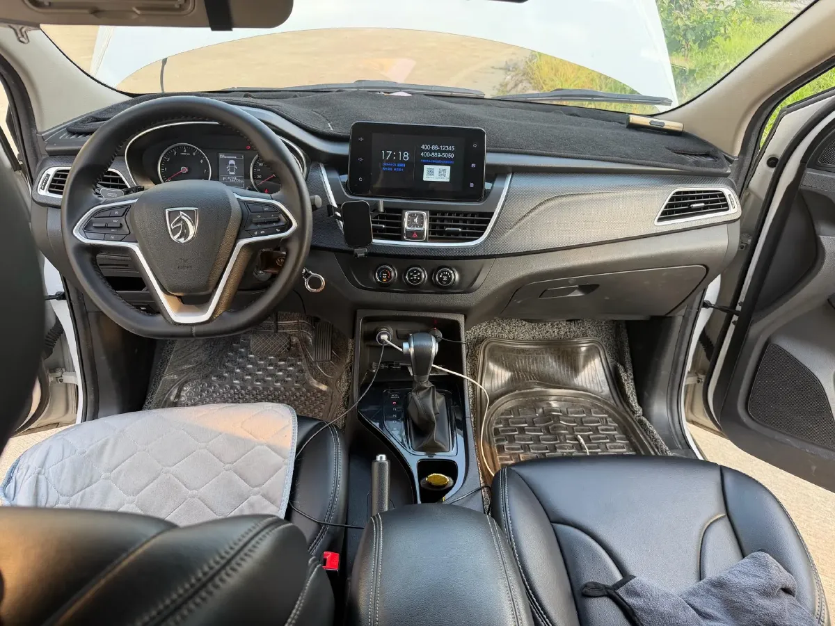 2019 BaoJun 730 1.5T 147HP L4 CVT,autocango,china used car exporter,china ev exporter,chinese used car exporter,chinese used ev exporter