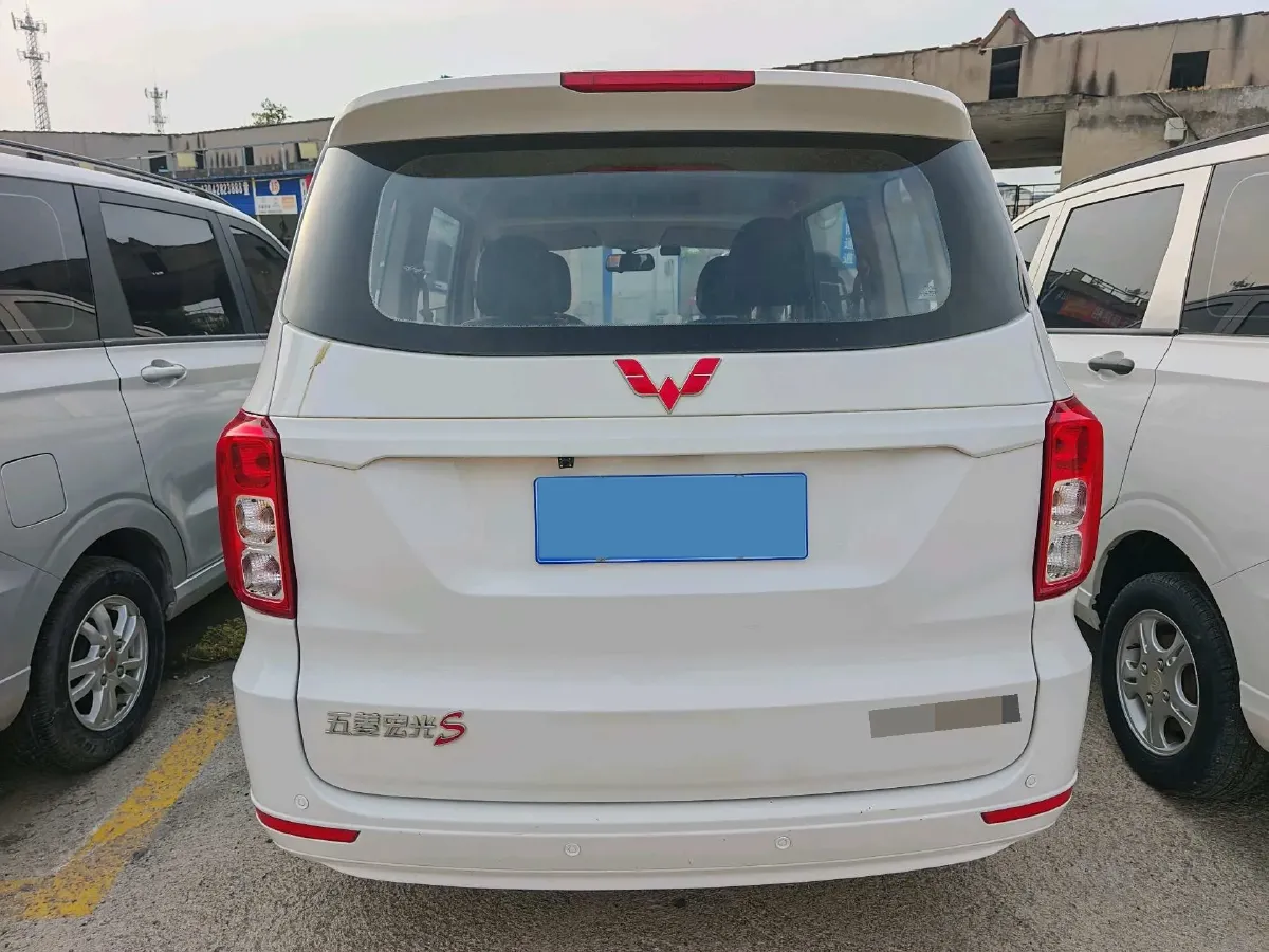 2019 WuLing HongGuang 1.5L 99HP L4 6MT,autocango,china used car exporter,china ev exporter,chinese used car exporter,chinese used ev exporter